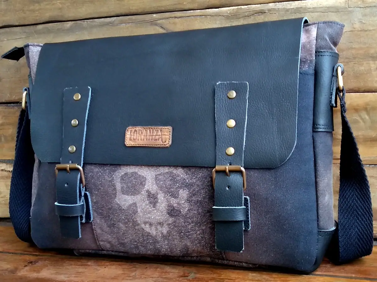 Morral calavera negro LORANZA